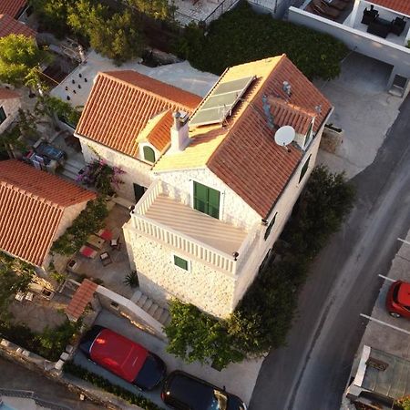 Apartments Larsen Omiš Екстериор снимка