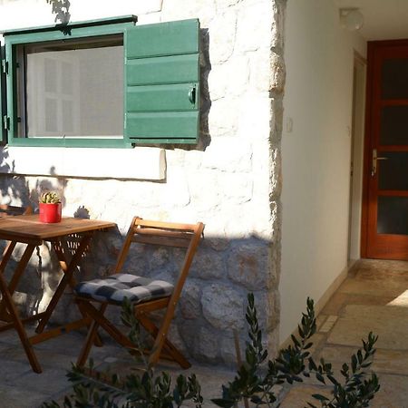 Apartments Larsen Omiš Екстериор снимка