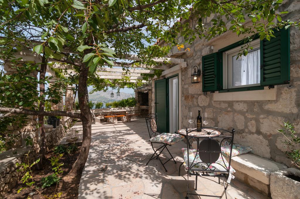Apartments Larsen Omiš Екстериор снимка