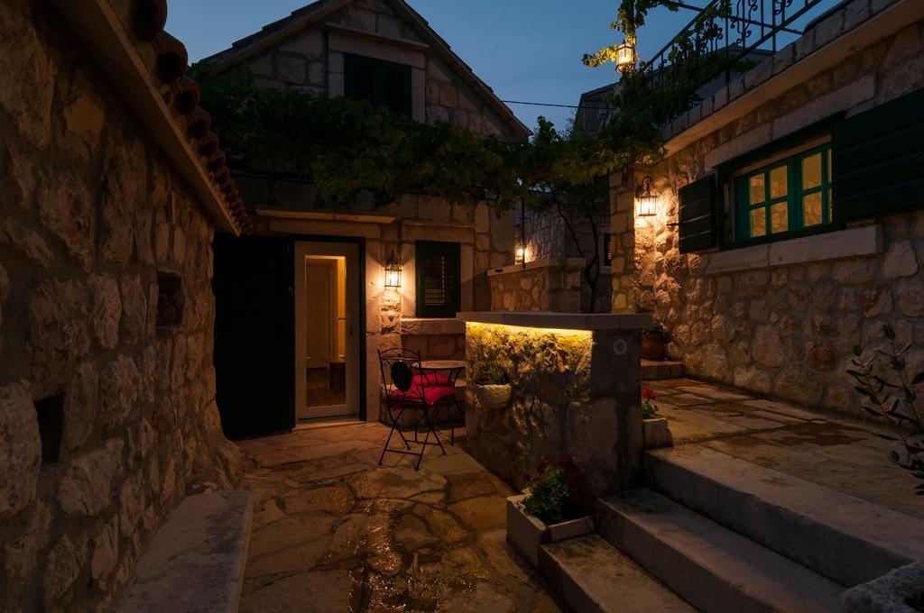 Apartments Larsen Omiš Екстериор снимка