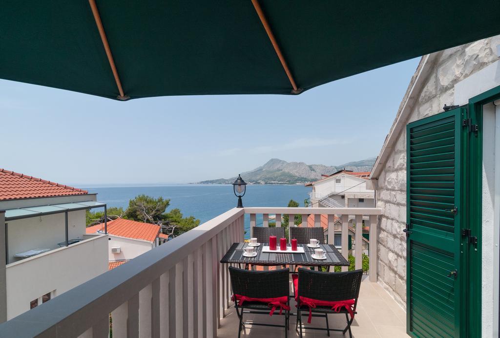 Apartments Larsen Omiš Екстериор снимка