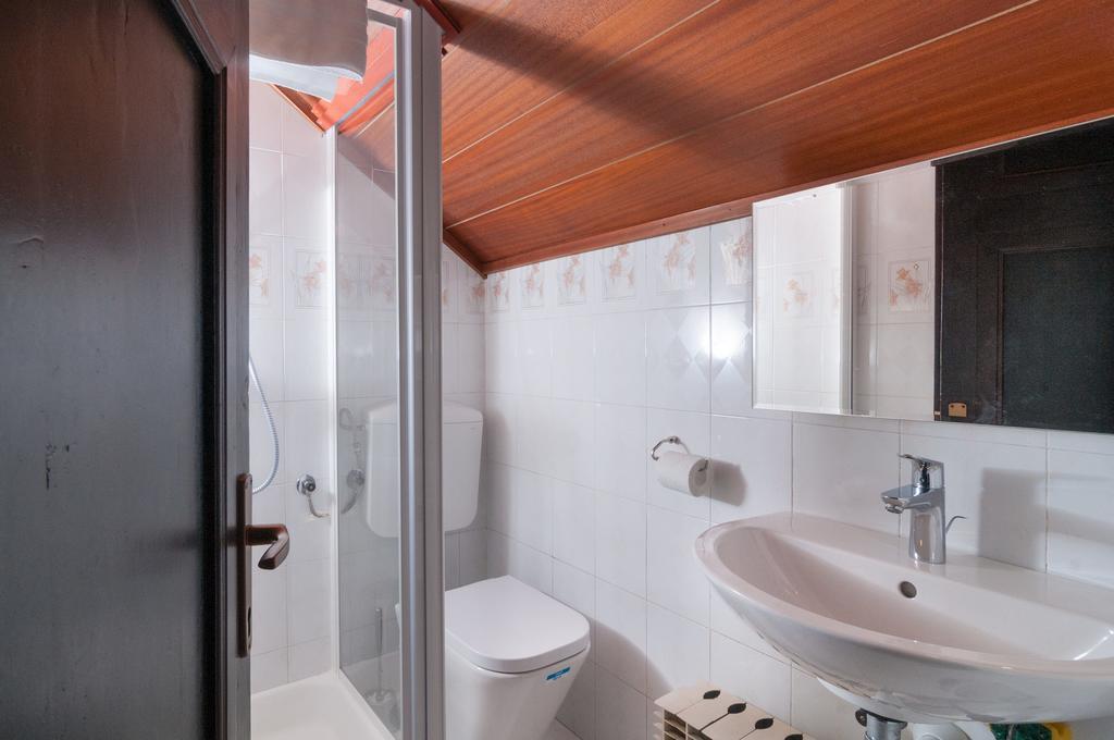 Apartments Larsen Omiš Екстериор снимка